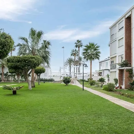 Апартаменты Garden And Pool In Next To The